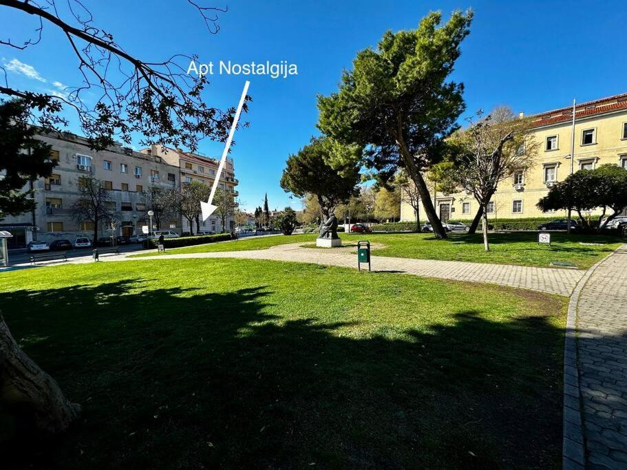 Brand New City Center Apartment Nostalgija Split Bagian luar foto