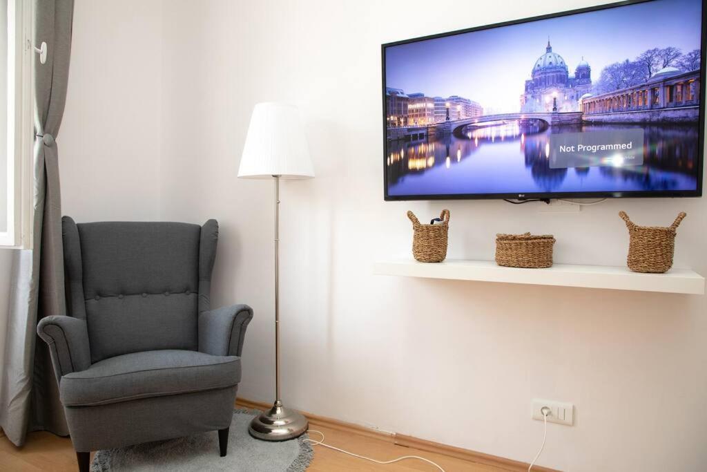 Brand New City Center Apartment Nostalgija Split Bagian luar foto