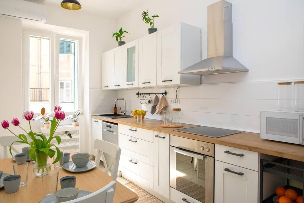 Brand New City Center Apartment Nostalgija Split Bagian luar foto